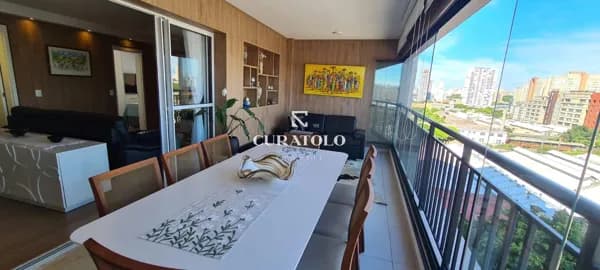 Apartamento à venda com 105 m², 2 suítes e 2 vagas, Mooca, São Paulo.