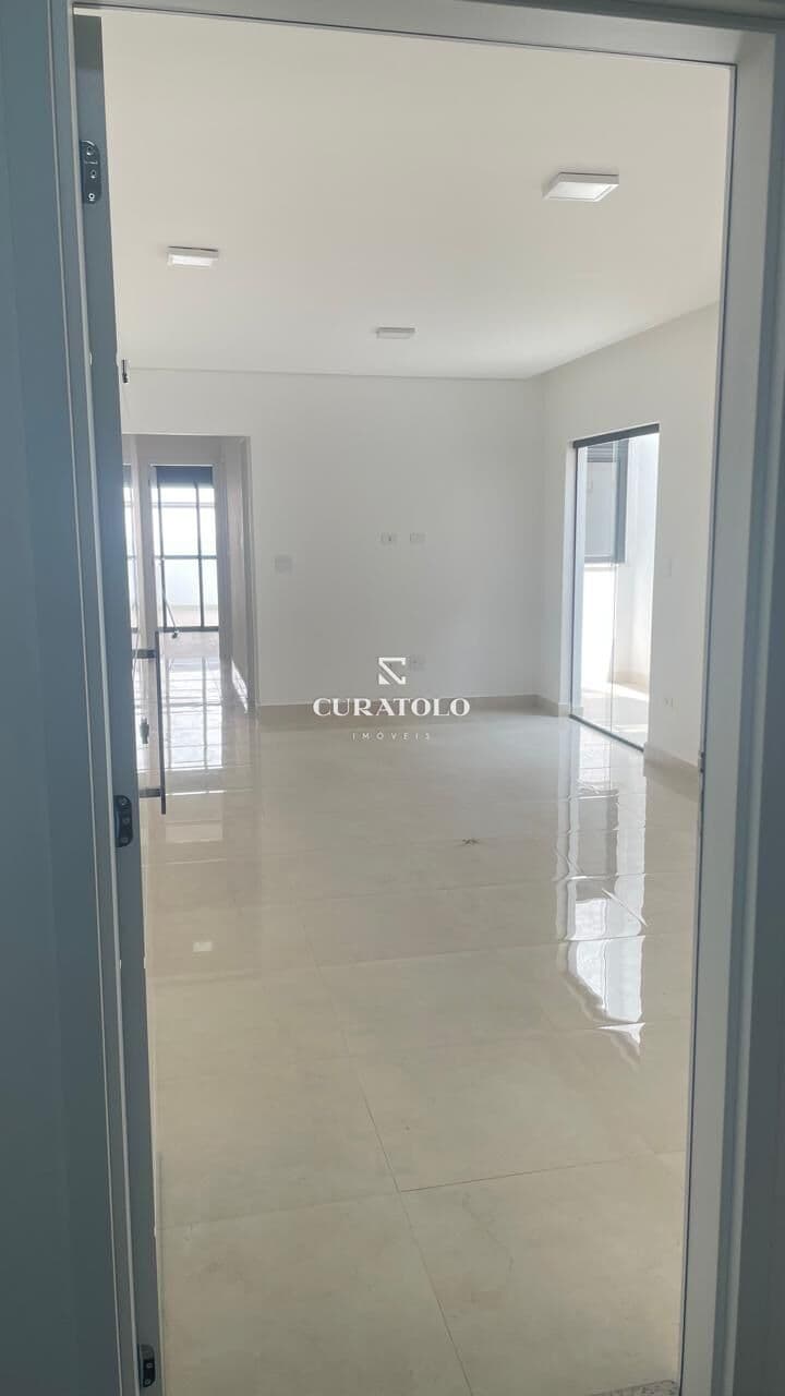 More bem no Parque das Nações, Santo André: Conheça esse excelente apartamento de 2 quartos, varanda e 2 vagas - Estilo “sem” condomínio