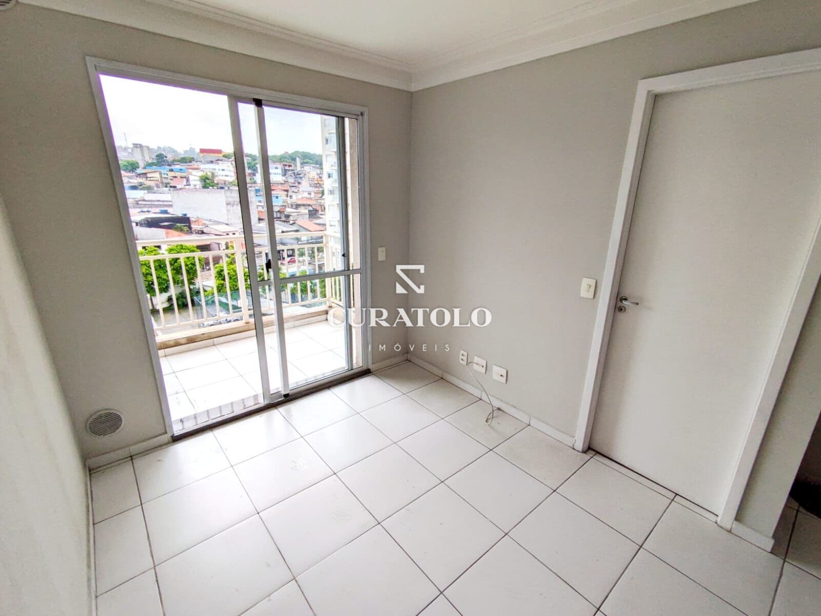 Apartamento à venda com 33 m², 1 quarto, varanda e vaga, Aricanduva, São Paulo.
