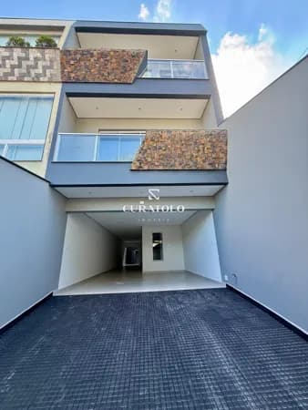 Casa/sobrado novo à venda com 263 m², 3 suítes, área gourmet e 6 vagas, Jardim do Mar, São Bernardo do Campo.