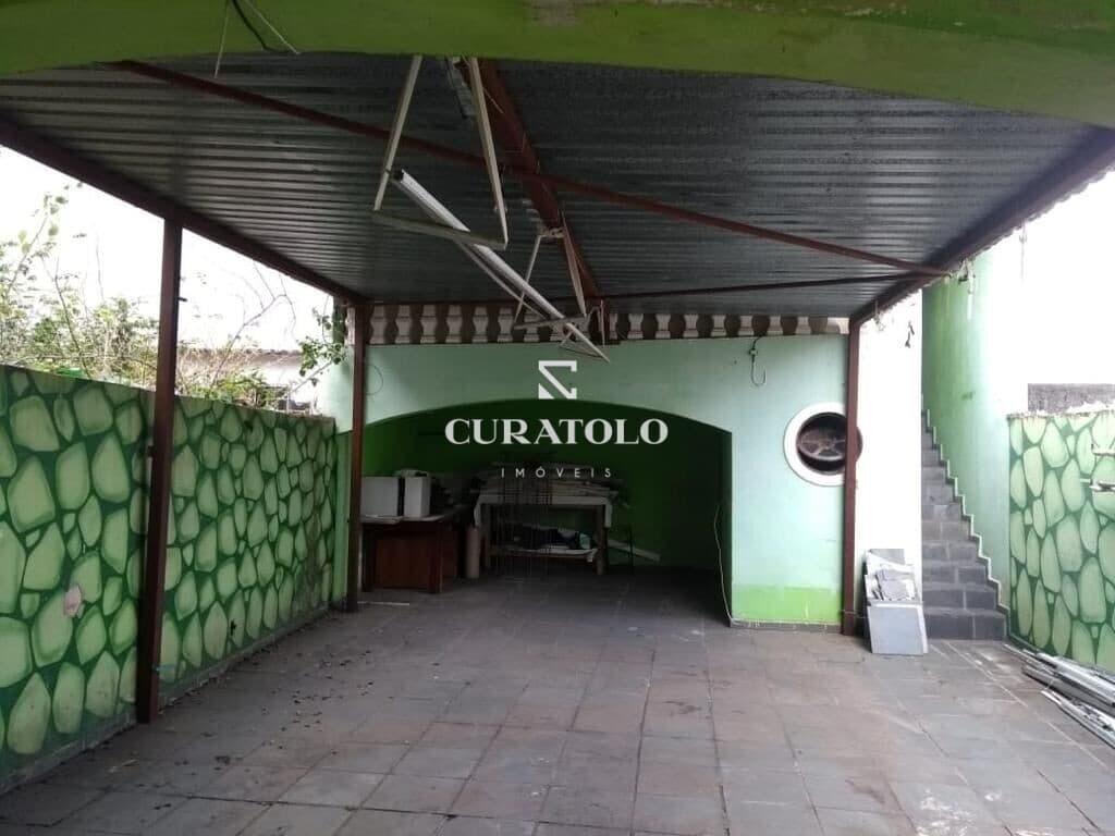Venha conhecer a casa ideal em Ermelino Matarazzo - Oportunidade para Reformar (com opção de projeto já feito) com 3 Dorms e 3 Vagas