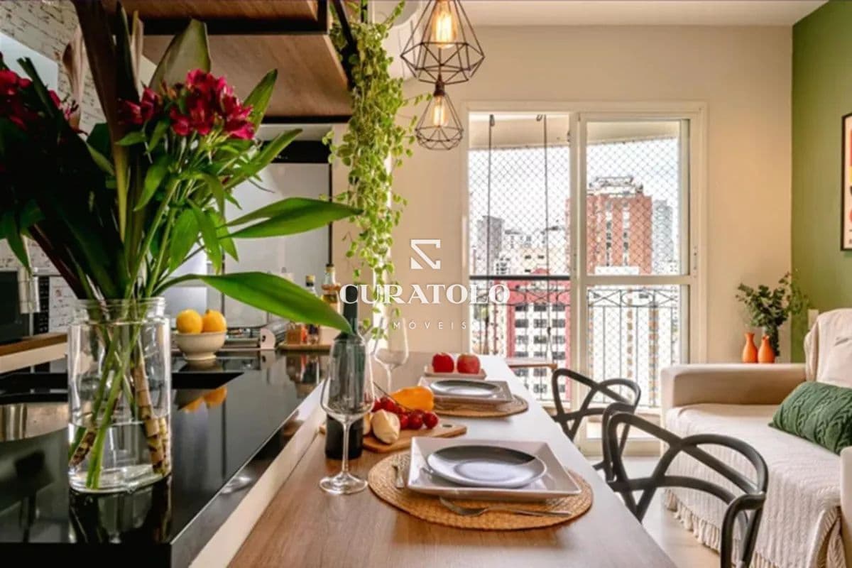 Apartamento à venda com 45 m², 1 quarto, varanda e 2 vagas na Vila Nova Conceição, São Paulo.