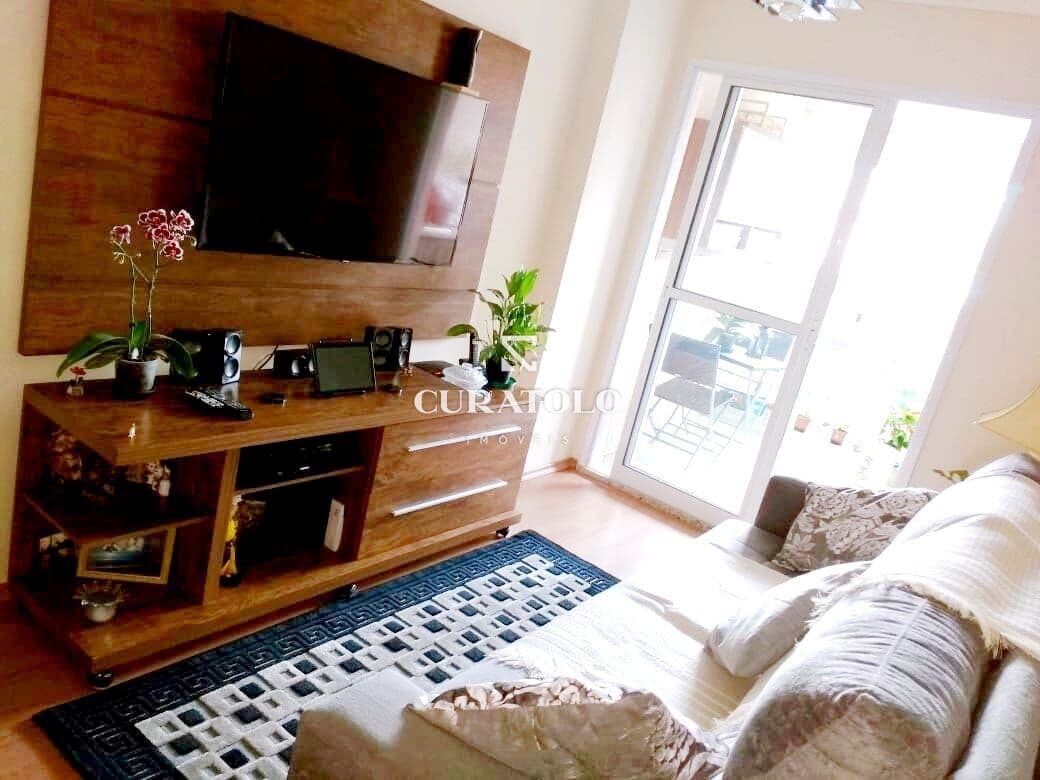 Apartamento à venda, de 3 quartos, 2 vagas e varanda na Vila Valparaíso, Santo André