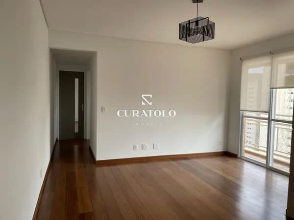 Apartamento à venda com 58 m², 2 quartos, varanda e vaga no Ipiranga, São Paulo.