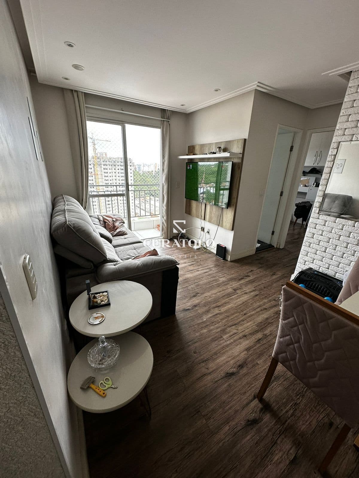 Apartamento à venda, de 2 quartos, varanda e 1 vaga no Jd Independencia