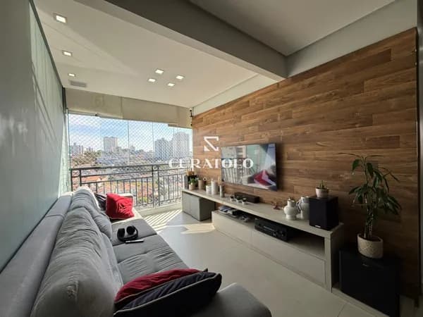Apartamento à venda com 71 m², 3 quartos, varanda e vaga no Vila Santa Clara, São Paulo.