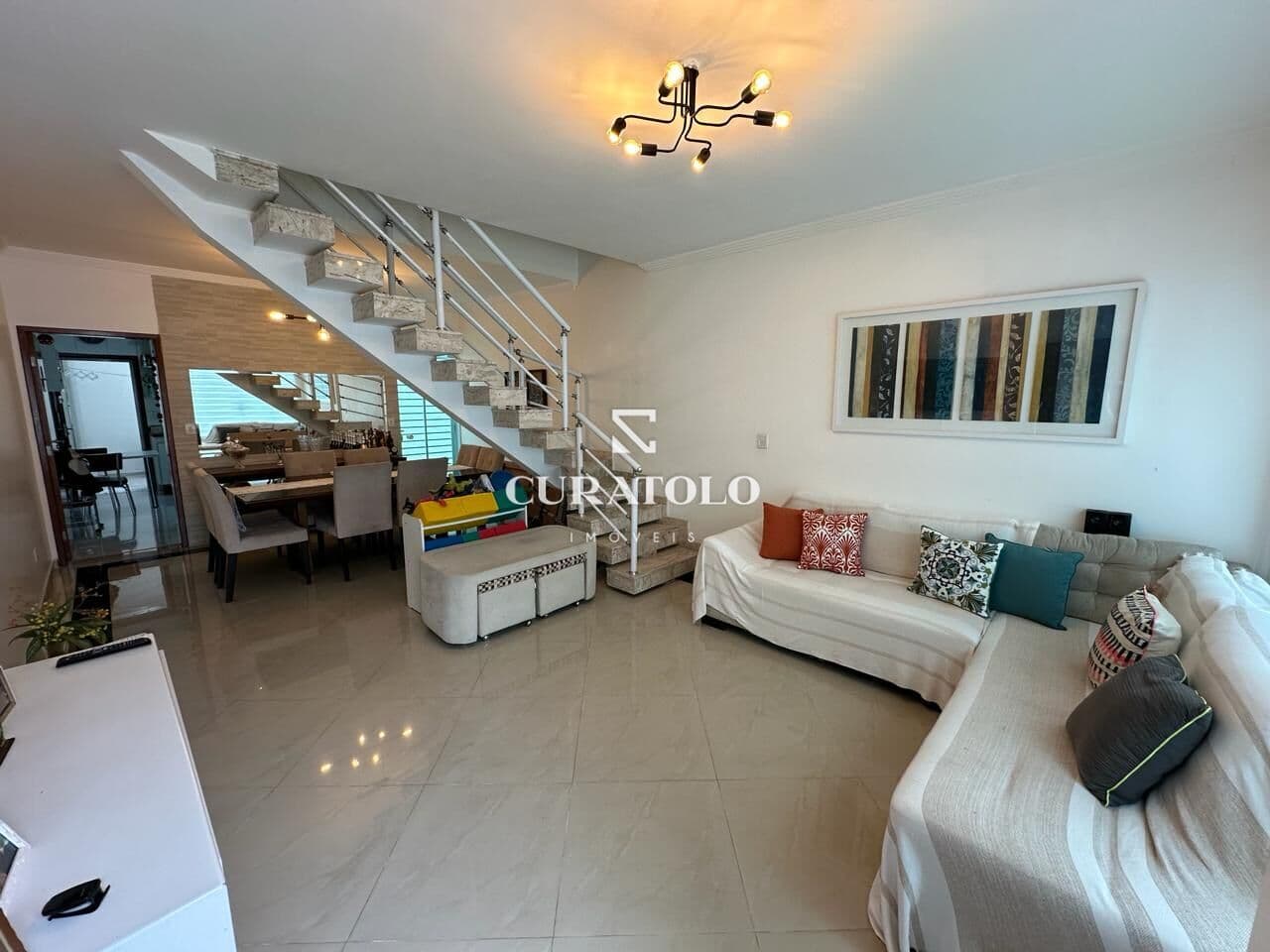 Moradia perfeita para a família: Lindo sobrado, na Vila Ema, de 100 m2 com 3 quartos, 2 vagas e varanda - a 4 min da Estação São Lucas