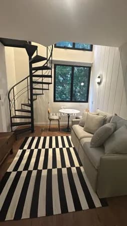 Apartamento duplex à venda com 41 m², 1 suíte e vaga, Vila Olímpia, São Paulo.
