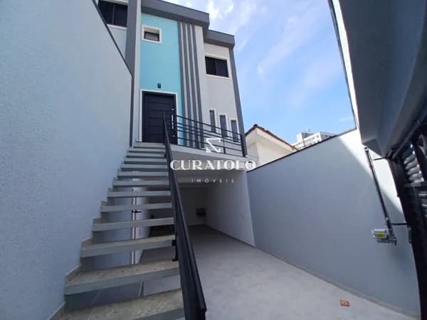 Conheça esta casa nova à venda no Sacomã, com 3 quartos, 3 vagas e área gourmet