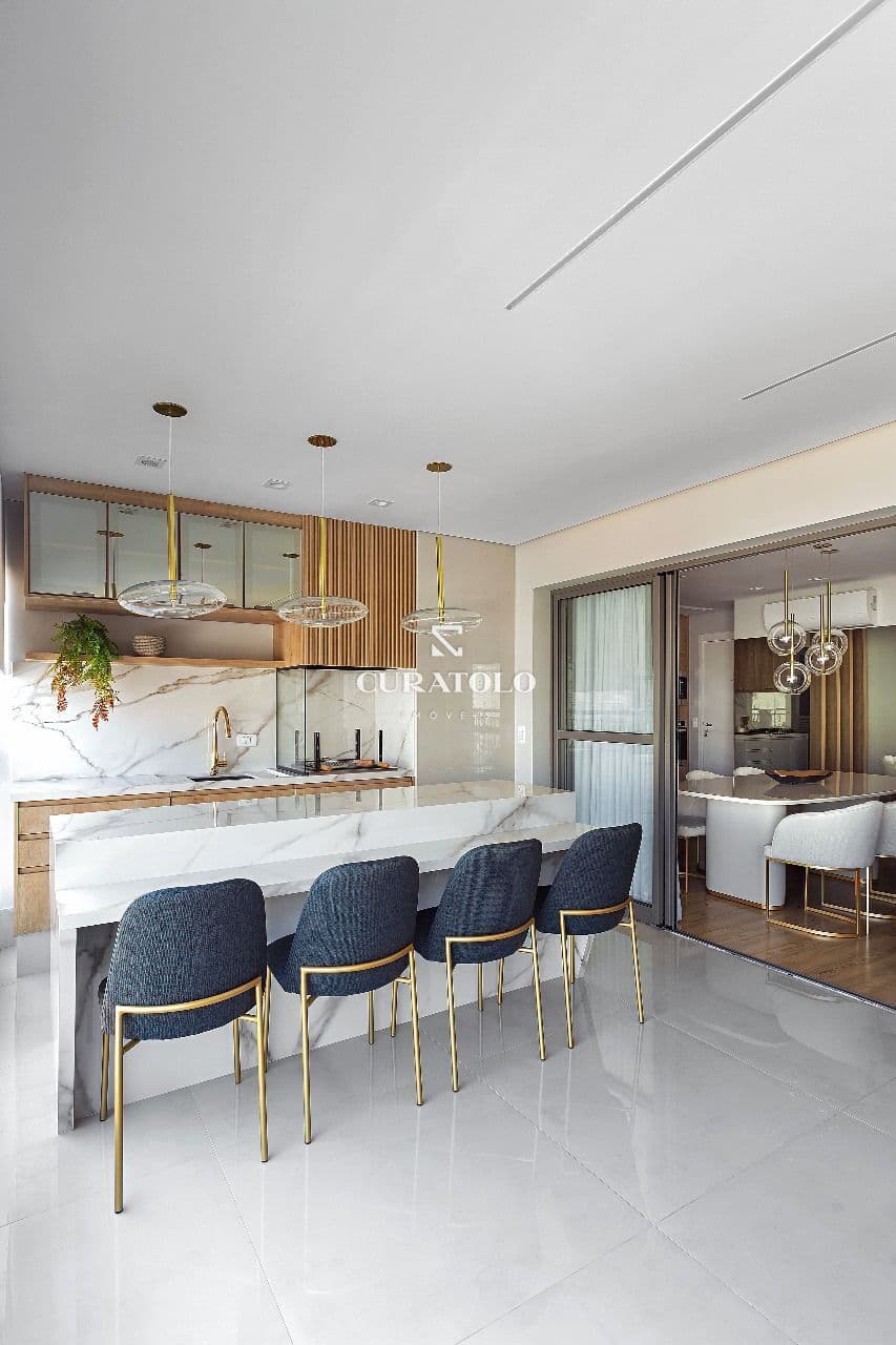 Apartamento alto padrão à venda 113 m², varanda gourmet, 2 vagas, no Tatuapé, São Paulo.