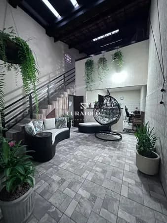 Casa à venda no Parque Oratório, com 4 quartos, 4 vagas a área gourmet com churrasqueira