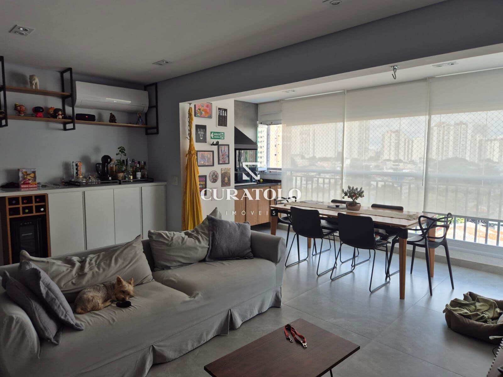 Apartamento à venda com 95 m², 2 quartos, varanda gourmet e 2 vagas no Belém, São Paulo.