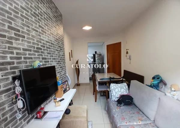 Apartamento à venda com 47 m², 2 quartos e vaga no Santa Maria, Santo André.