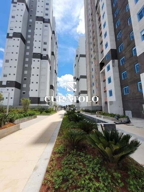 Apartamento com 2 dormitórios, varanda, vaga e lazer completo - Living Magic Rudge Ramos