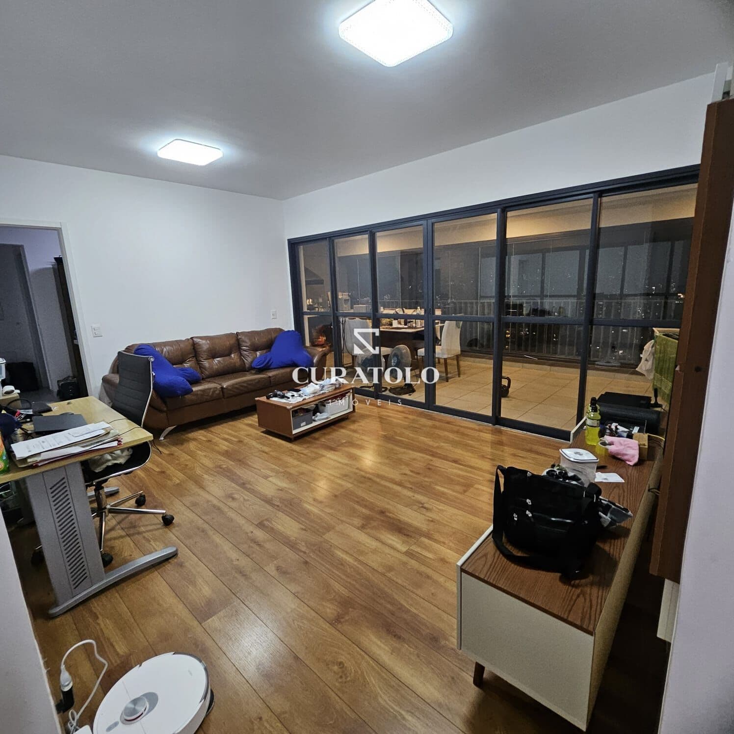 Apartamento à venda com 126 m², 3 quartos, 2 vagas e varanda gourmet no Tatuapé, em São Paulo.
