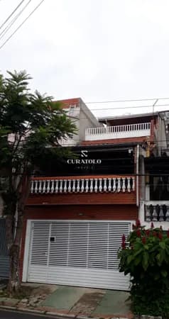 Moradia perfeita para a família: sobrado em São Bernardo de 125 m2 com 3 dormitórios, churrasqueira, pronto para morar e ótima localização!