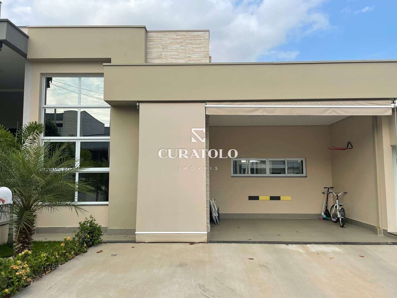 Sua casa dos sonhos em Indaiatuba – Linda Casa térrea com 2 Dorms, 3 Vagas e Área com churrasqueira e piscina