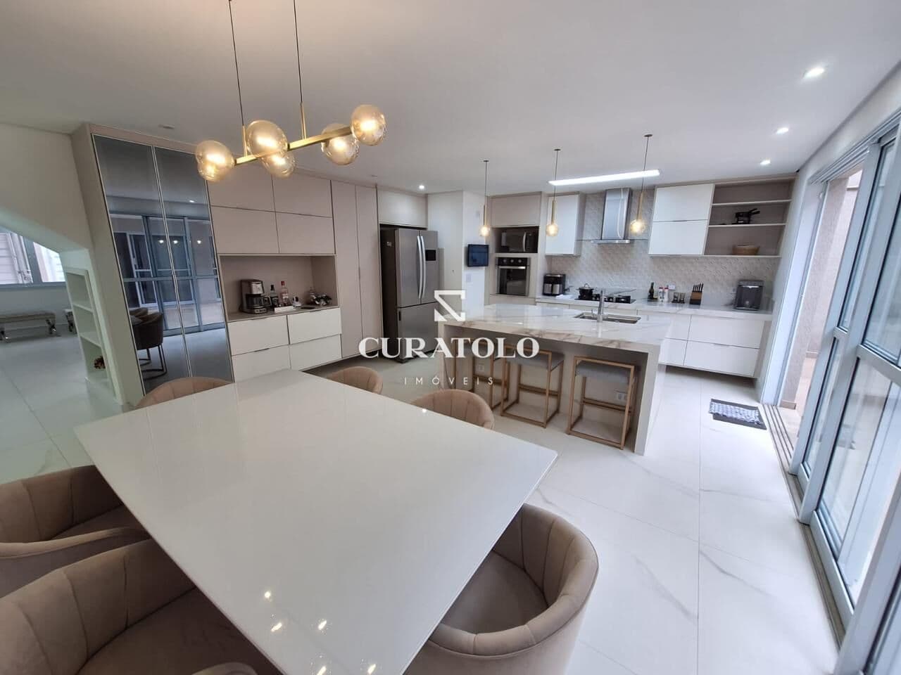 Conquiste seu belíssimo e novo lar! Sobrado com 275 m² na Vila Prudente , 3 dormitórios, todo reformado, ótima localização!