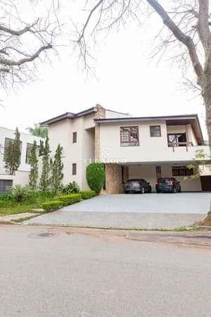 Sobrado em condomínio à venda com 450 m², 5 quartos, espaço gourmet e 4 vagas, Super Quadra Morumbi, São Paulo.