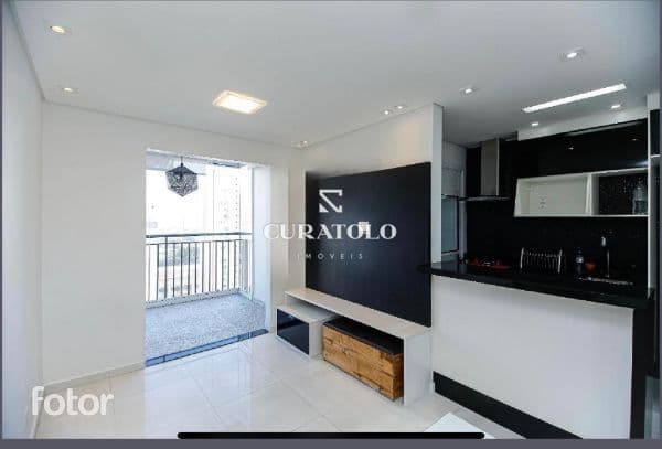 Oportunidade para seu novo lar na Vila Antonieta. Apartamento com 52 m², 2 dormitórios, varanda, lazer completo e ótima localização!