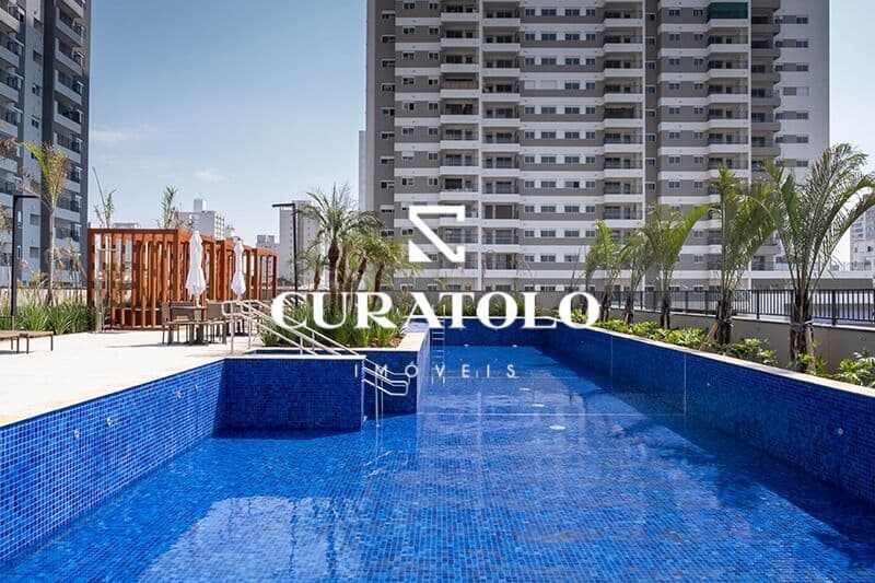 Seu novo lar no Tatuapé, More a 7 min do Metrô Carrrão: Apartamento de 2 Dorms Com Varanda e Vaga em Condomínio Clube