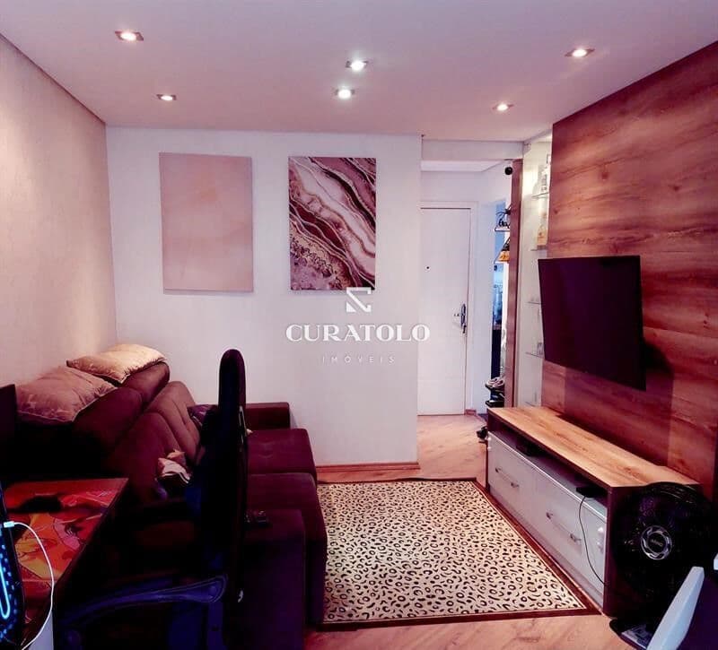 Conheça esse lindo apartamento na Vila Matilde, de aconchegantes 63 m², com 2 quartos, varanda e 1 vaga, é perfeito para você e sua família.