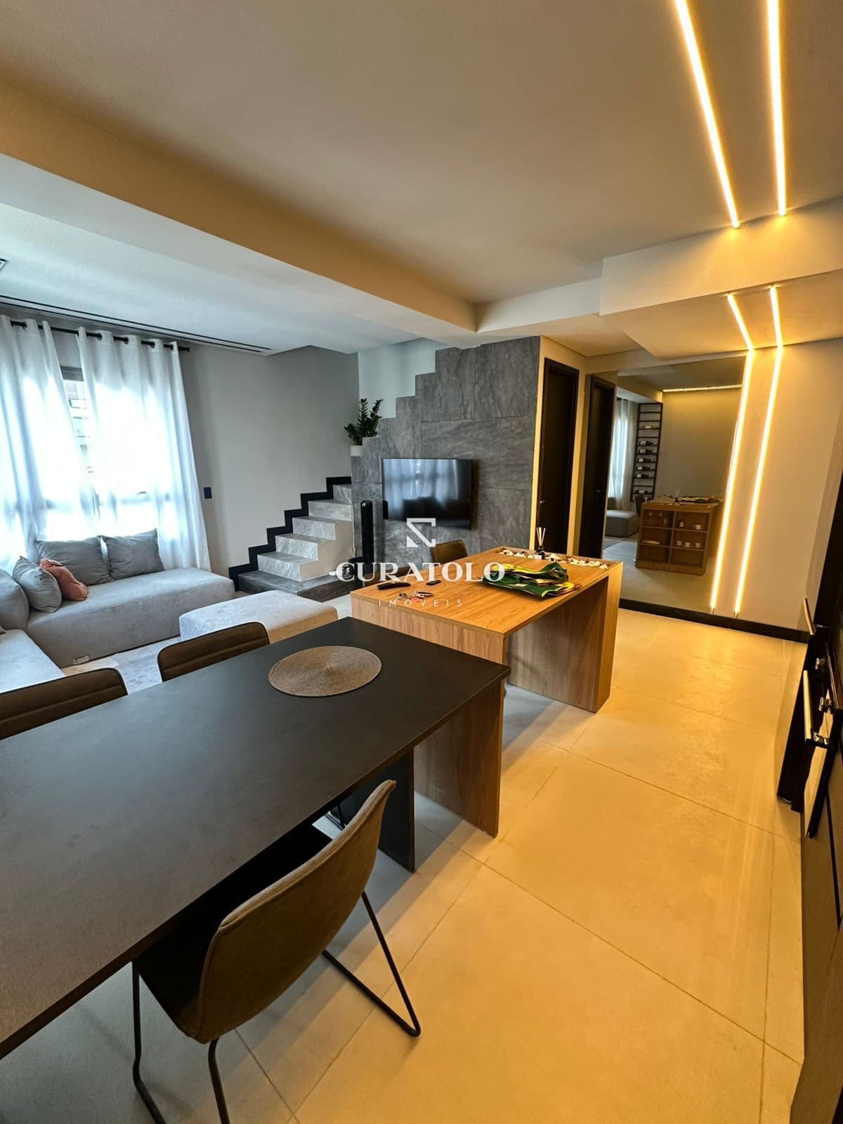 Apartamento duplex de alto padrão à venda no Indianópolis, com 2 quartos, 1 suíte e 1 vaga - Porteira Fechada