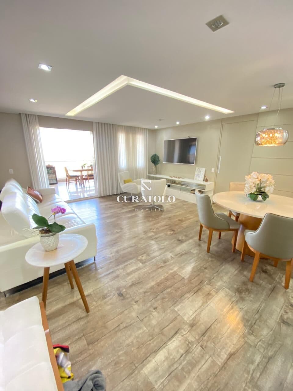 Incrível apartamento de alto padrão, para morar com conforto na Mooca, com 113m², 4 quartos, varanda gourmet e 2 vagas