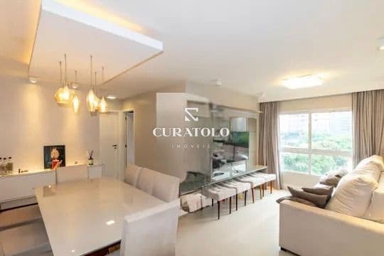 Apartamento à venda com 72 m², 2 quartos e vaga na Vila Nova Conceição, São Paulo.