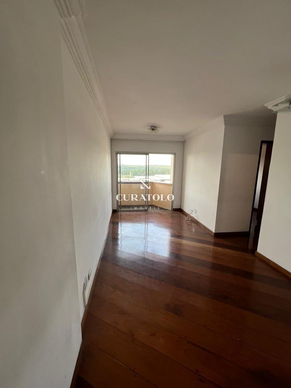 Apartamento à venda com 60 m², 3 quartos, varanda e 2 vagas na Vila Guarani, São Paulo.