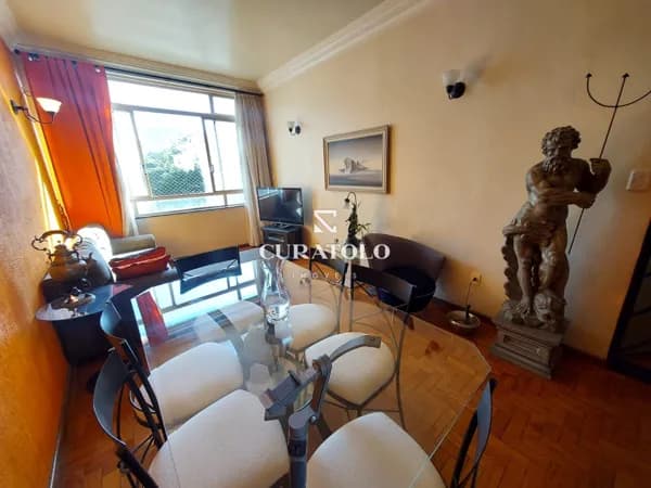 Seu apartamento ideal está aqui, na Vila Buarque, ao lado do metrô República, de amplos 116 m² com 3 quartos - perfeito para moradia ou investimento