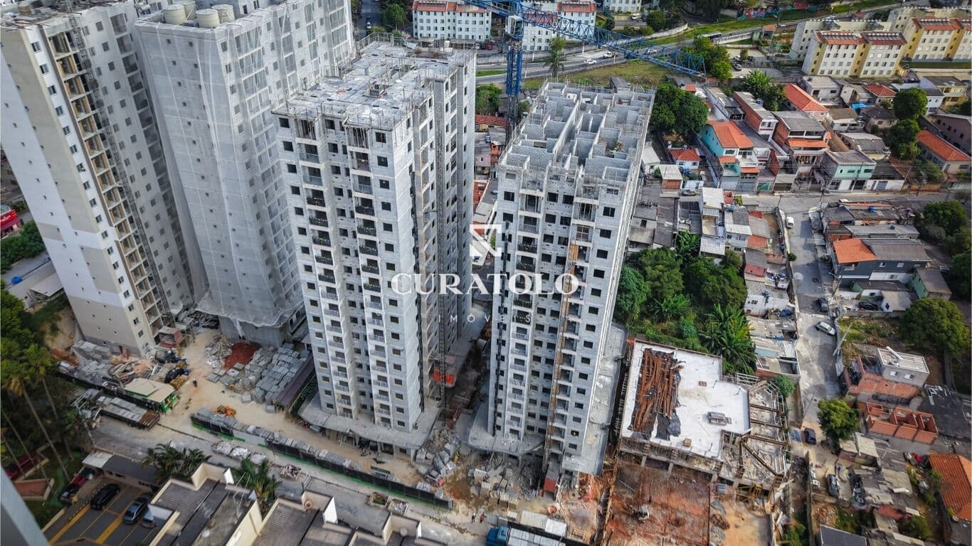 Apartamento em obras, com 2 Quartos e varanda Minha Casa Minha Vida em Itaquera