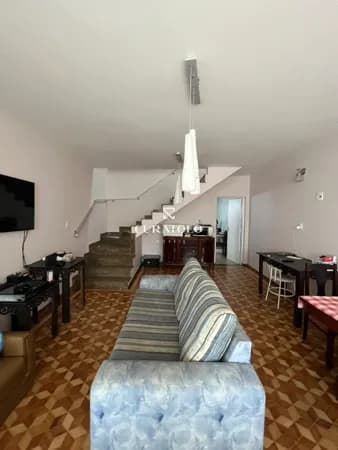 Venha conhecer a casa ideal para viver com conforto no Alto da Mooca: Sobrado com 3 quartos e 3 vagas e quintal ao lado do Clube Juventus