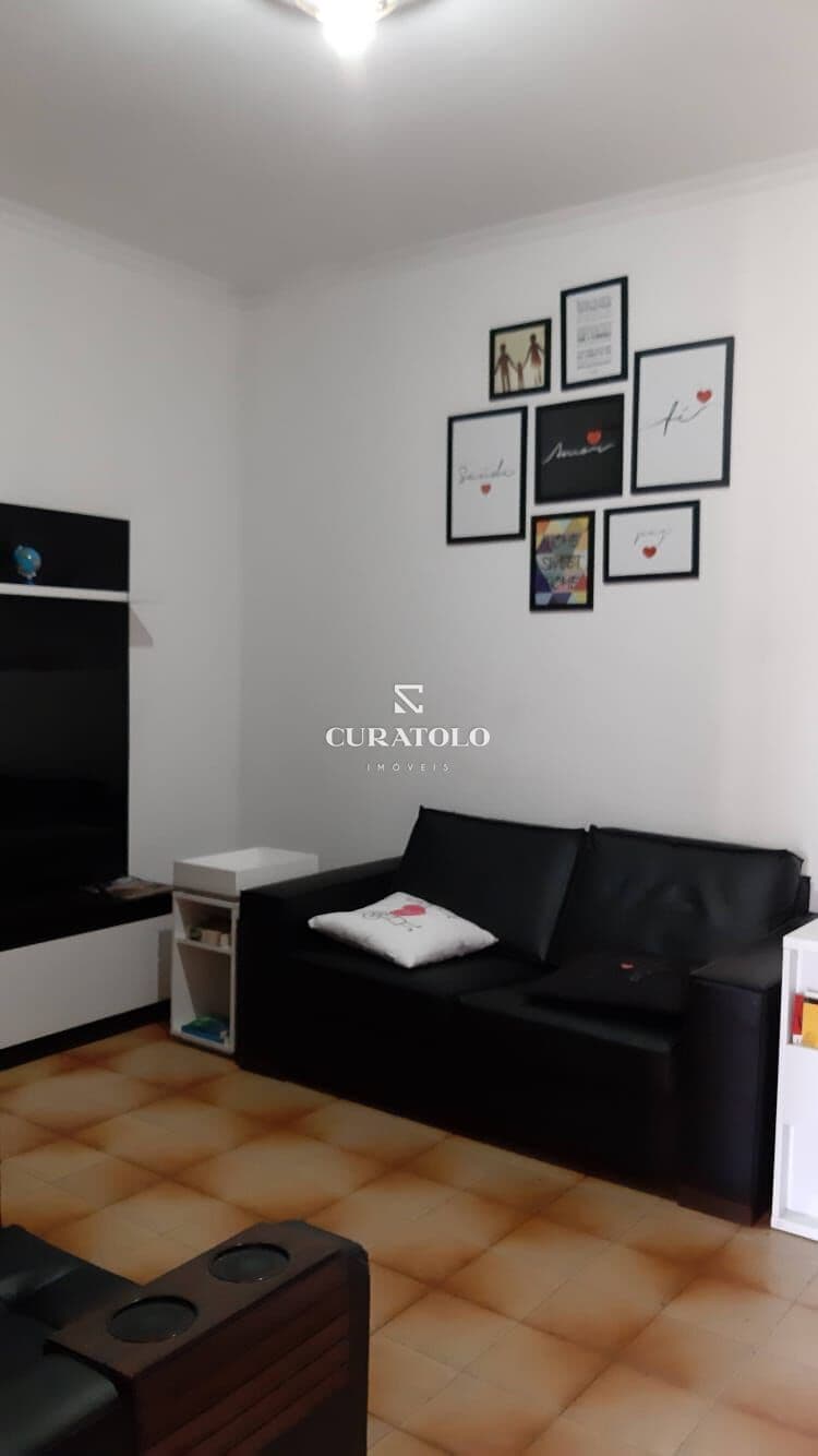 Moradia perfeita para a família: Sobrado na Vila Regente Feijó, de 90 m2 com 2 quartos, 1 vaga coberta e quintal com excelente preço