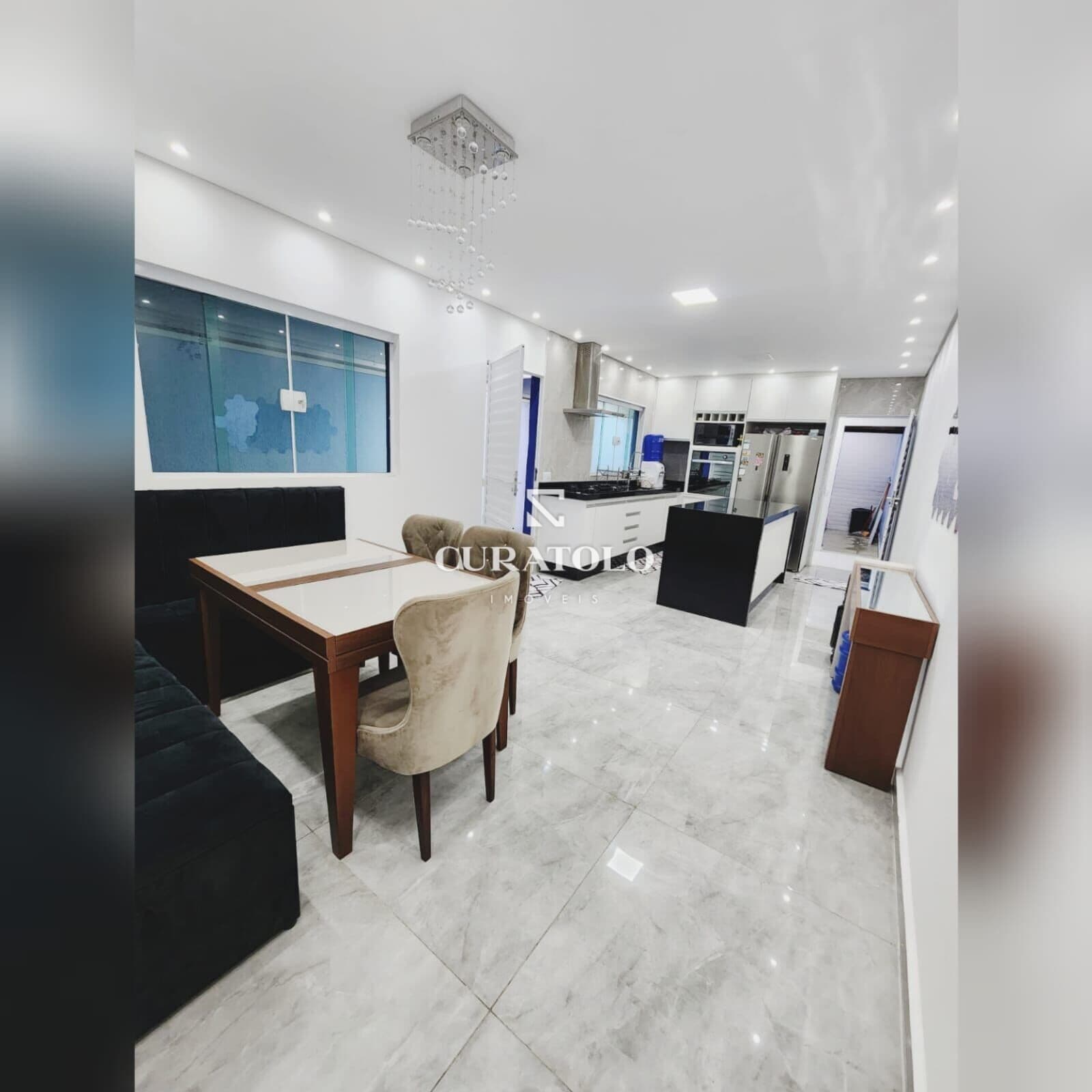 Viva com conforto e espaço em Mauá: Belíssimo sobrado com 3 Dorms 4 Vagas Área gourmet com churrasqueira e todo reformado