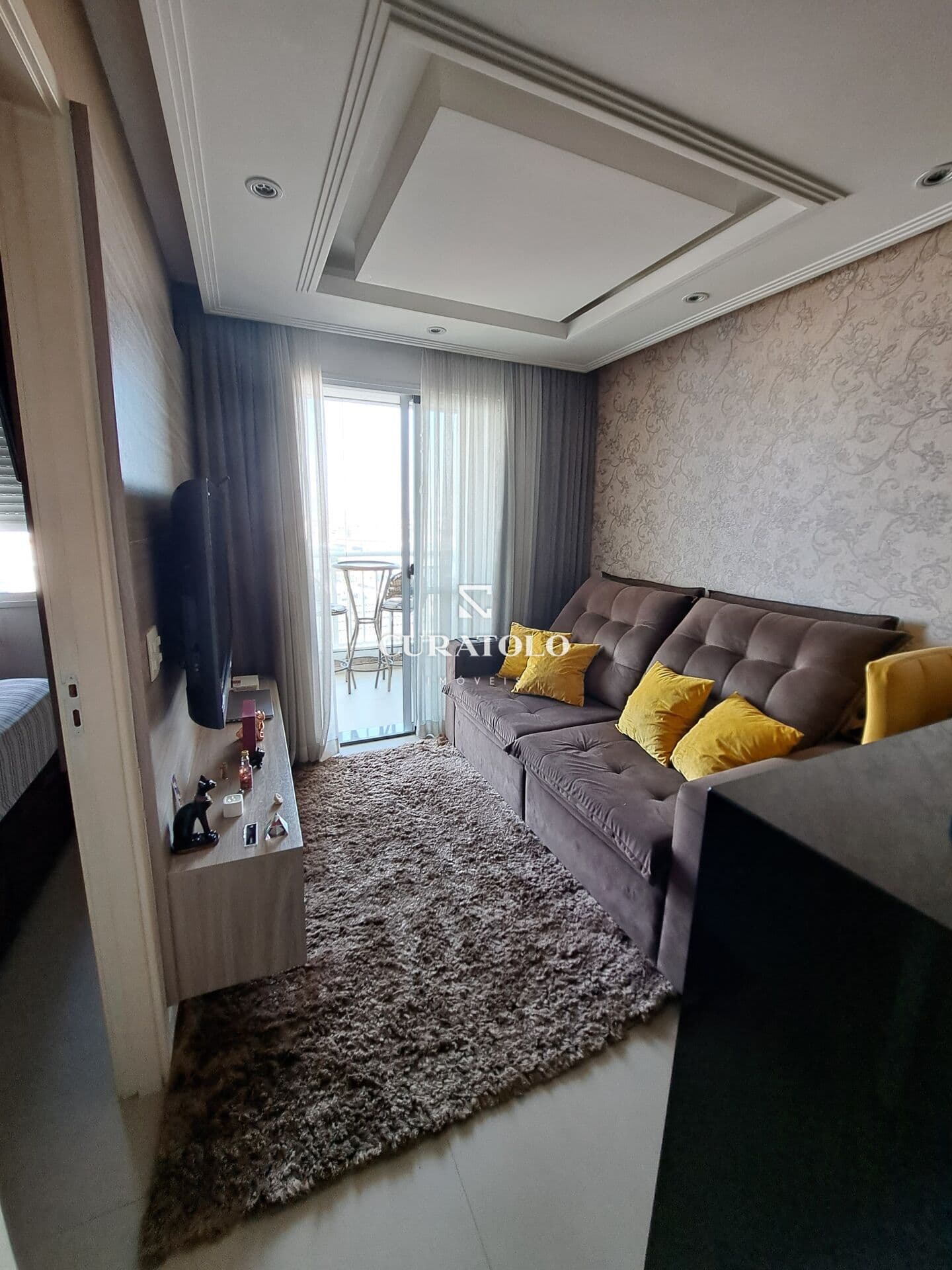 Experimente a vida urbana do Aricanduva, ao lado do Shopping Aricanduva: apartamento de 1 Dorm com varanda e vaga, perfeito para moradia ou investimento