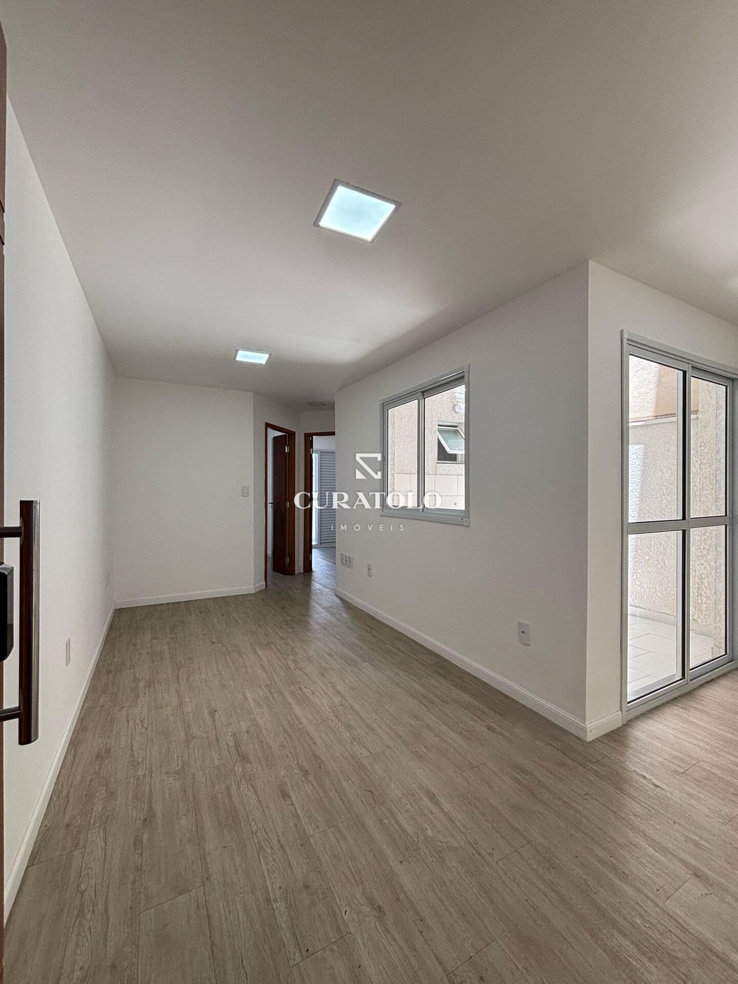 Apartamento à venda no Parque das Nações, Santo André, de 2 quartos com 1 vaga demarcada