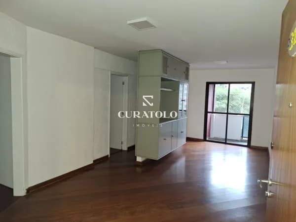 Apartamento à venda, de 2 quartos e 2 vagas no bairro de Cerqueira César