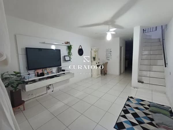 Conquiste seu novo lar! Sobrado com 89 m² na Penha, 2 dormitórios, ótima localização!