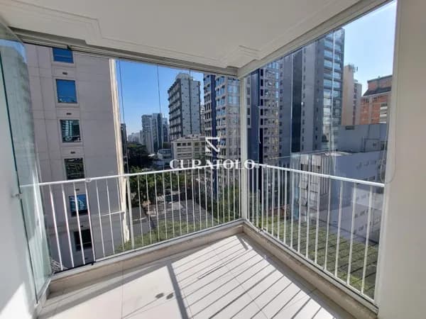 More com conforto e sofisticação no nobre bairro do Planalto Paulista, com 78 m² , 2 quartos, varanda a 600 mts do Metrô Moema