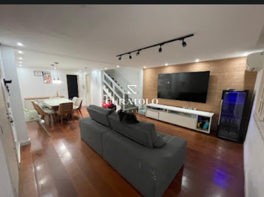 Conforto e Comodidade: Sobrado com 4 Dorms, 2 vagas e Área Gourmet Com Churrasqueira no Ipiranga – Ao lado do Pq da Independência