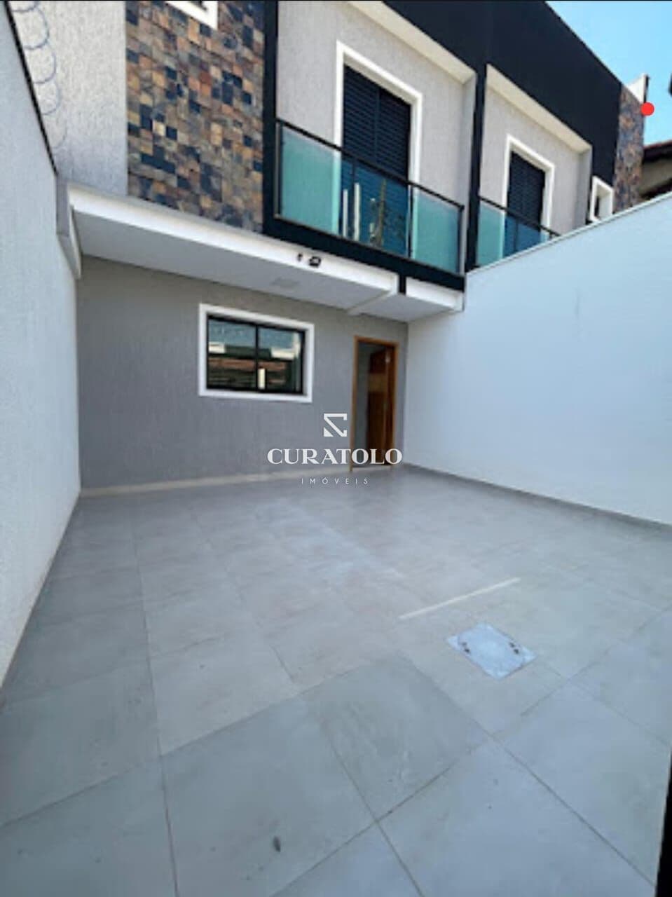 Conheça esta linda casa à venda em Santo André, Pq Novo Oratório, de 96 m², com 2 quartos e 1 vaga, esta casa é perfeita para você e sua família.