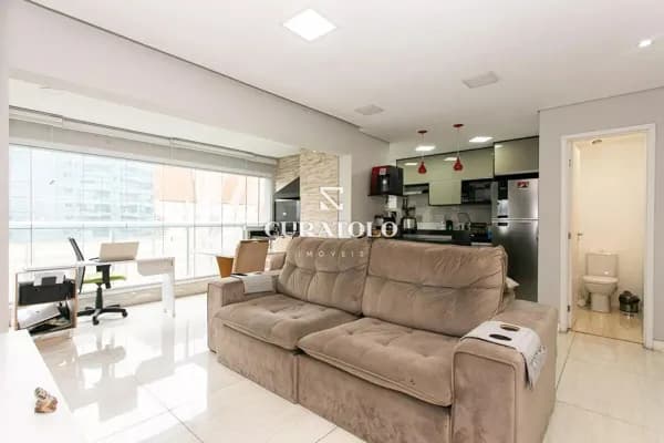 Apartamento à venda com 89 m², 2 suítes, varanda gourmet e 2 vagas, Tatuapé, São Paulo.