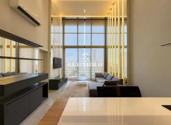 Apartamento duplex à venda com 100 m², 2 suítes, 2 vagas e Mobiliado no Jardins, São Paulo.