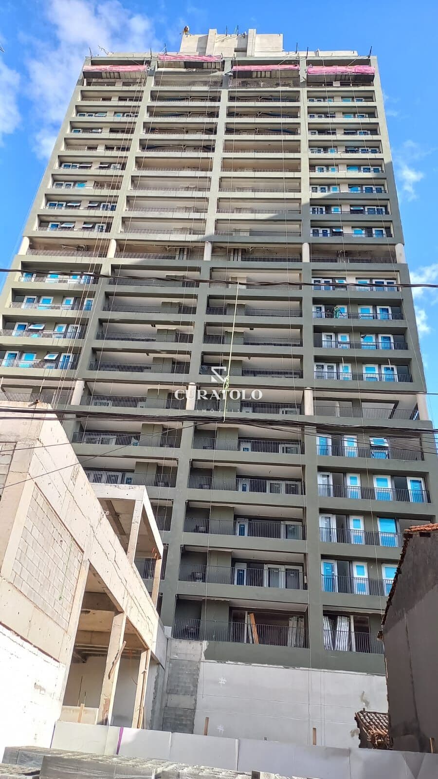 Apartamento em obras no Campo Belo, 2 quartos,1 vaga e lazer completo