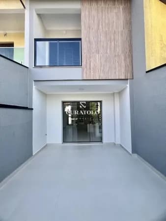 Moradia perfeita para a família: belíssimo sobrado em Santo André de 160 m2 com 3 dormitórios, quintal, pronto para morar e ótima localização!