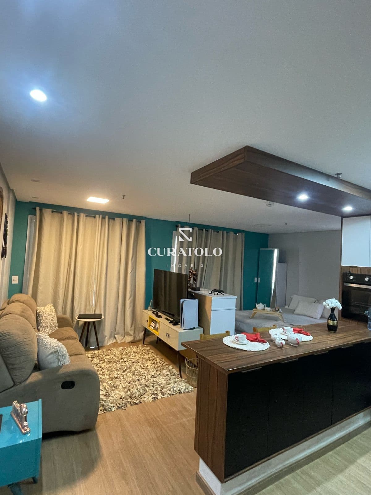 Experimente a vida urbana em São Caetano: apartamento studio, perfeito para moradia ou investimento, com varanda e vaga no bairro Boa Vista