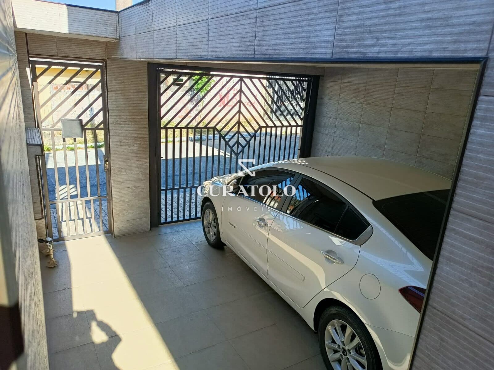 Moradia perfeita para a sua família: Sobrado com 2 Quartos, sendo 1 Suíte, 1 vaga coberta e área gourmet no Aricanduva, ao lado do Shopping e Av. Itaquera