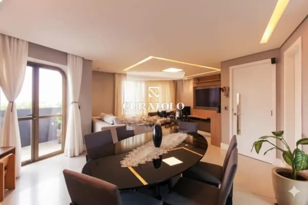 Apartamento à venda com 117 m², 3 quartos, varanda e 3 vagas, Mooca, São Paulo.
