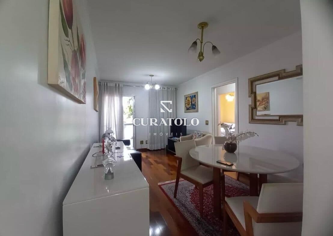 Apartamento à venda com 67 m², 3 quartos, varanda e 2 vagas, Santana, São Paulo.